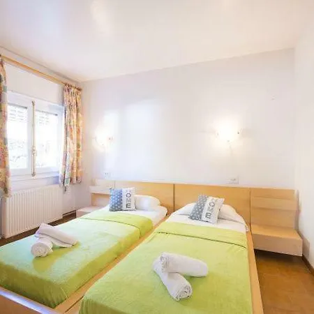 Sleeps 8 Pool Villa